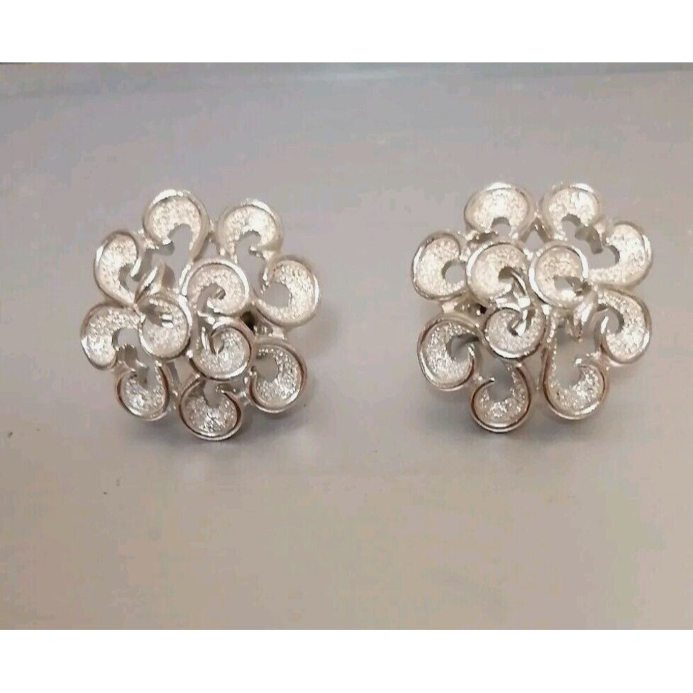 Vintage Trifari Flower Cluster Earrings Clip On Silver Tone Gift for Her